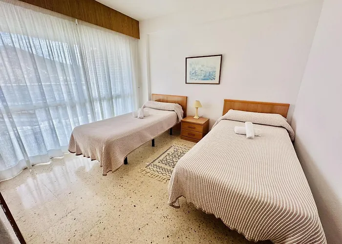 A1097 - Cornelia - 2004 Finestrat Cala de Finestrat